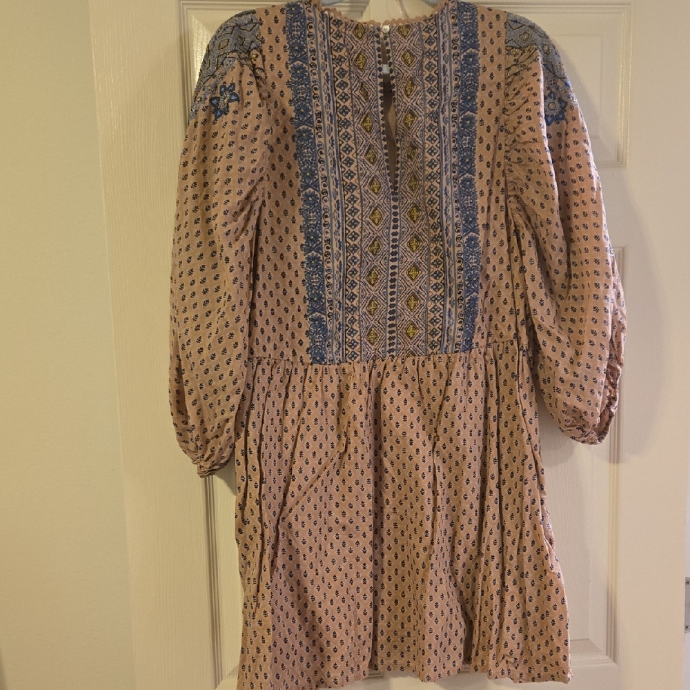 Anthropologie Embroidered Top with Blue and Gold Accents - Picture 6 of 11
